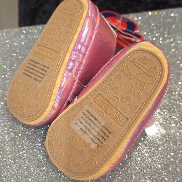 True Religion Horseshoe Logo Pink Metallic Infant Walkers - Picture 6 of 9